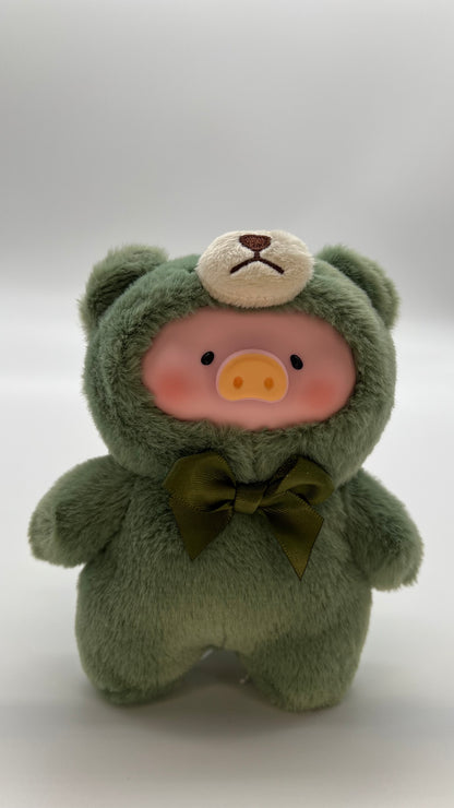 Lulu the Pig – Bear Cosplay Series
